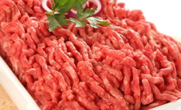 АХВ со засилени контроли за празниците, уништени над 600 килограми небезбедна храна