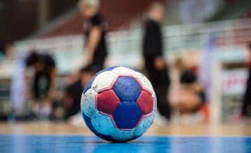 ЕП: Ненад Костески со звукот на сирената ја сруши Романија