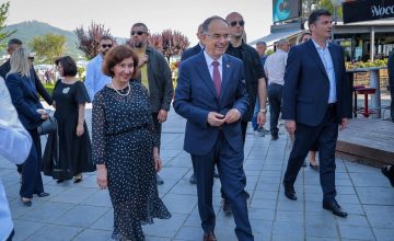 Сиљановска Давкова во Охрид оствaри средба со претседателот на Албанија, Бегај
