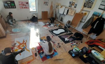 Ученици од СОУ „Св. Климент Охридски“ дел од мултимедијален проект „Светлосни приказни“