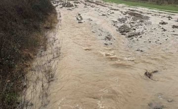 Поради обилните врнежи излеани реки и на територијата на Дебрца